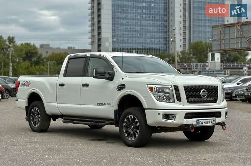 Nissan Titan (2017)
