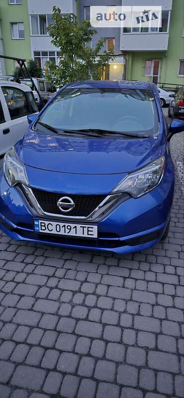 Nissan Versa note (2016)