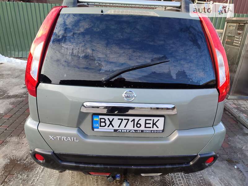 Nissan X-trail (2012)