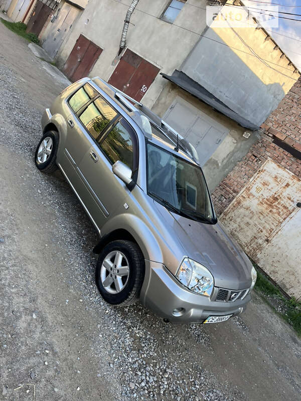 Nissan X-trail (2004)