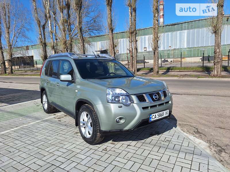 Nissan X-trail (2012)
