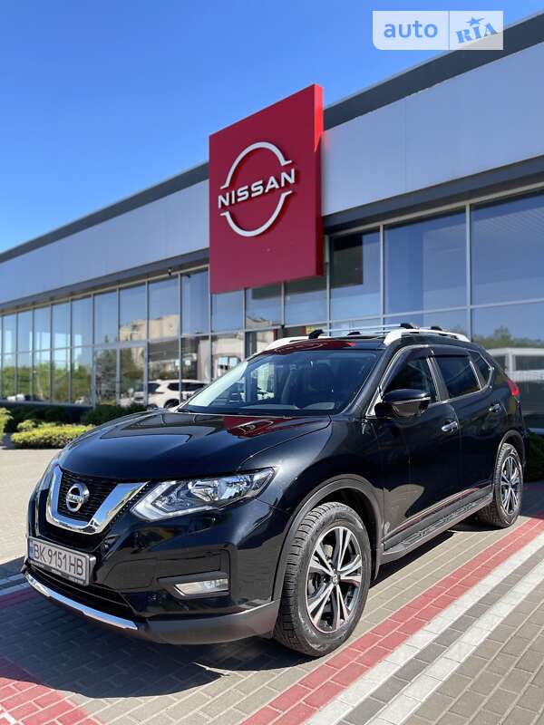 Nissan X-trail (2020)