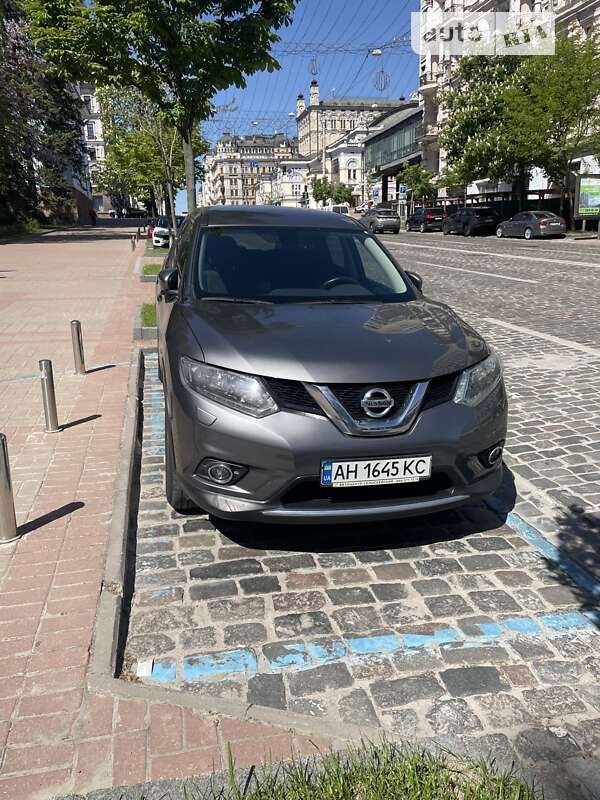 Nissan X-trail (2017)