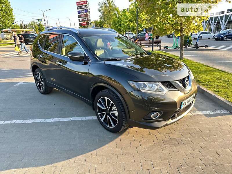 Nissan X-trail (2017)