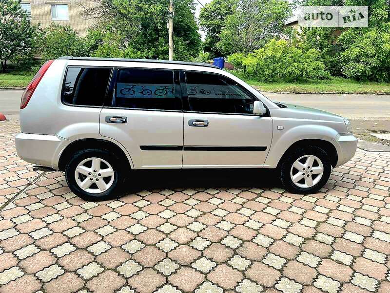 Nissan X-trail (2004)