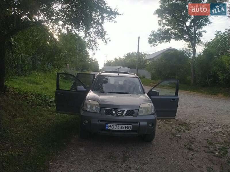Nissan X-trail (2006)