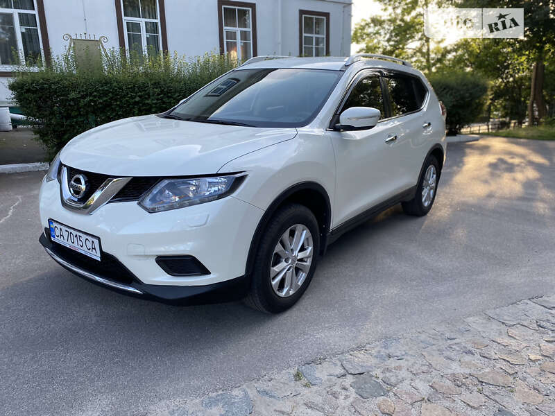 Nissan X-trail (2017)