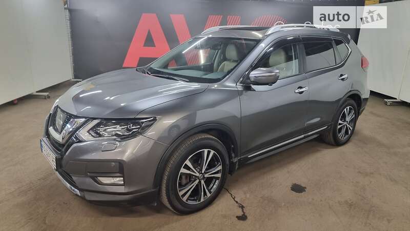 Nissan X-trail (2019)
