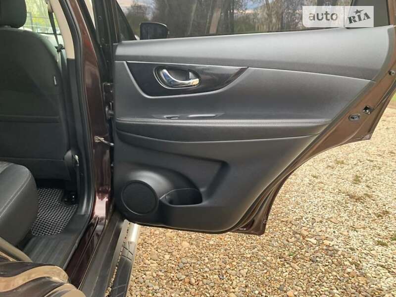 Nissan X-trail (2021)