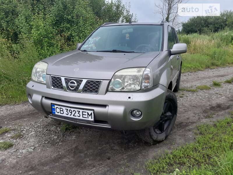 Nissan X-trail (2005)