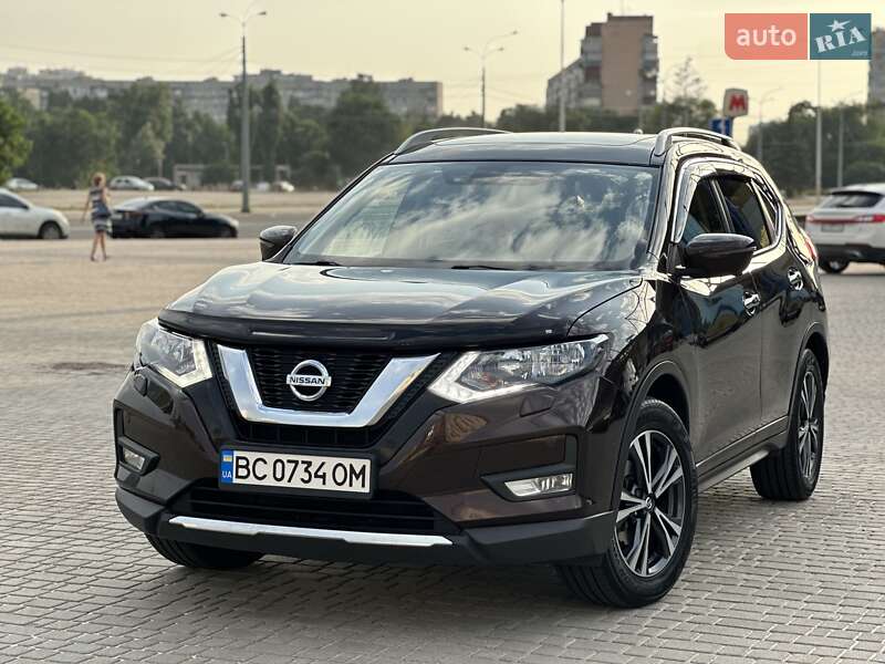 Nissan X-trail (2019)