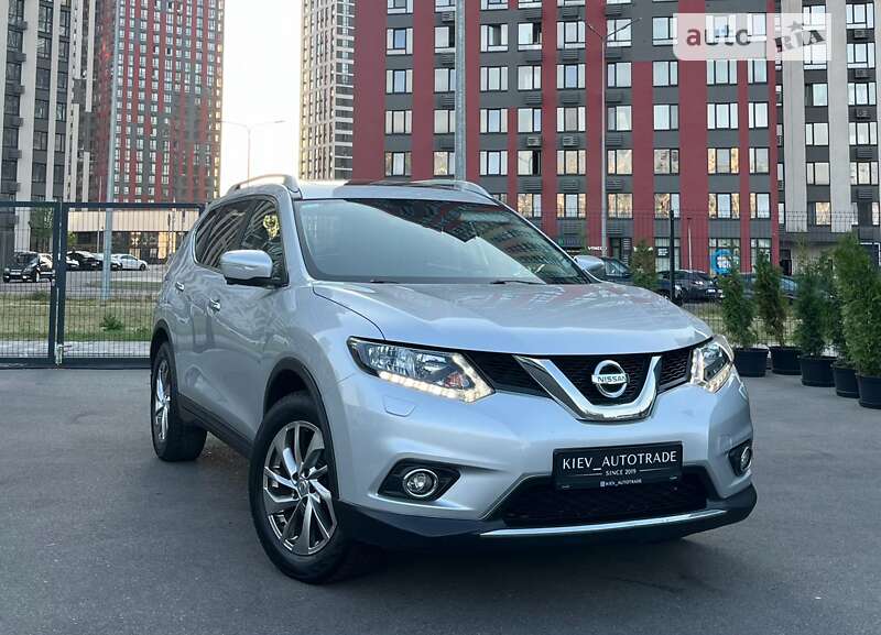 Nissan X-trail (2017)