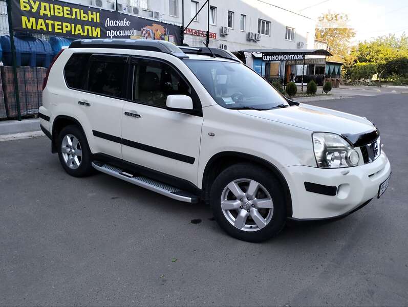 Nissan X-trail (2008)