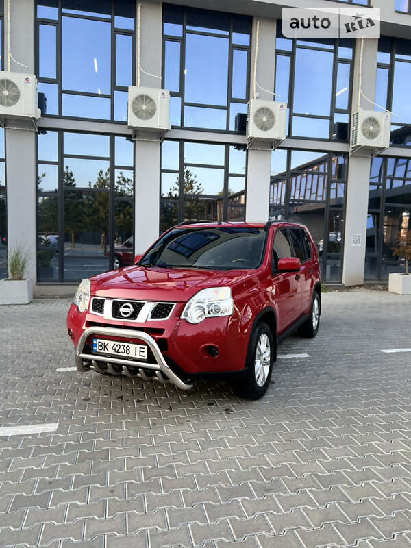 Nissan X-trail (2013)