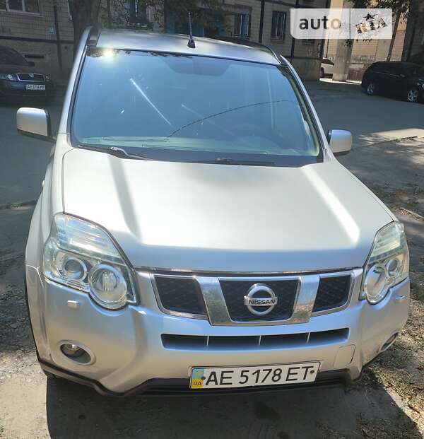 Nissan X-trail (2011)