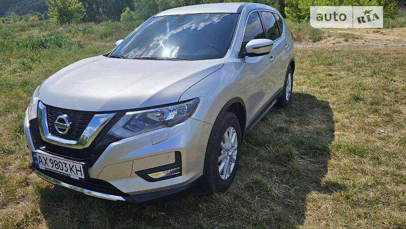 Nissan X-trail (2020)