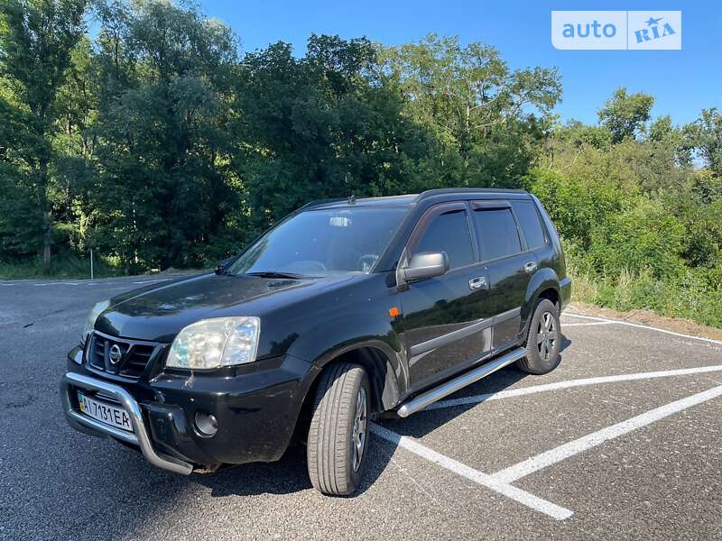 Nissan X-trail (2003)