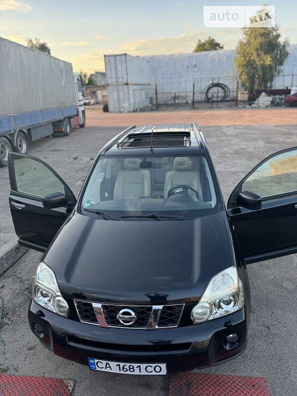 Nissan X-trail (2008)