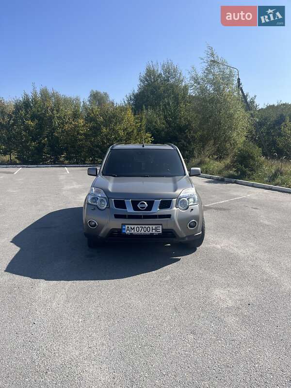 Nissan X-trail (2011)