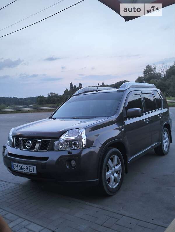 Nissan X-trail (2008)