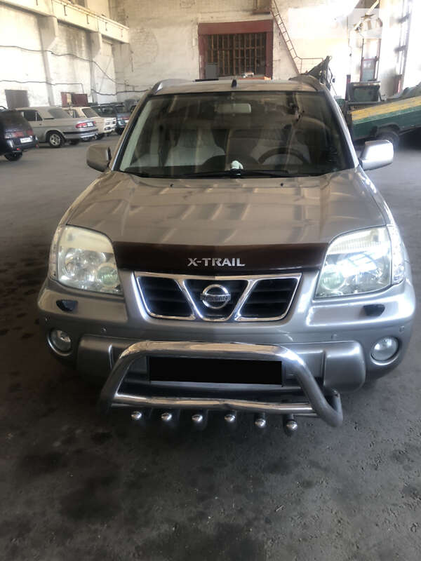 Nissan X-trail (2002)