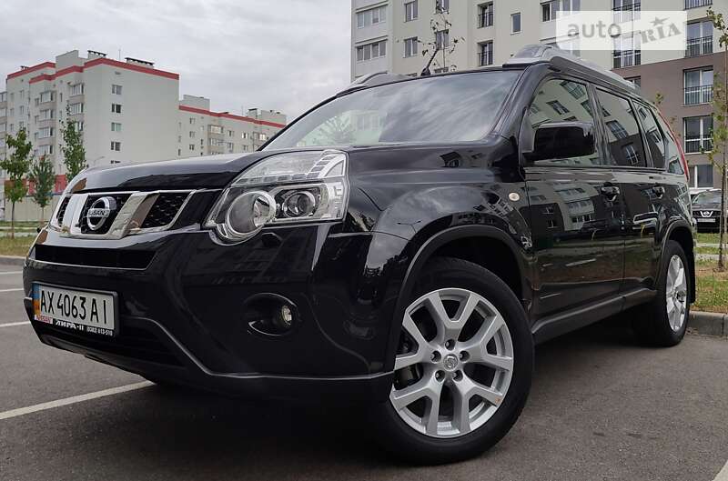 Nissan X-trail (2013)