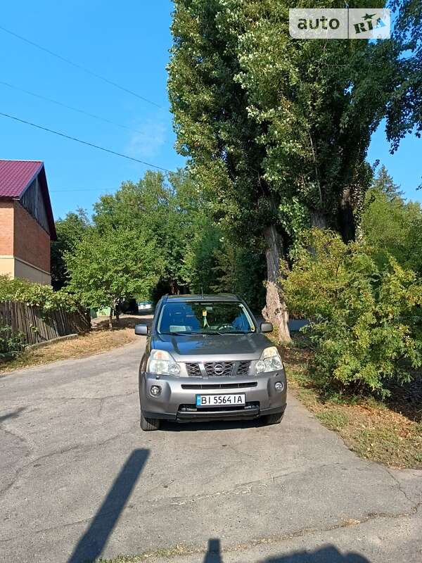 Nissan X-trail (2010)
