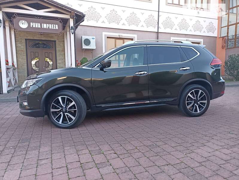 Nissan X-trail (2017)