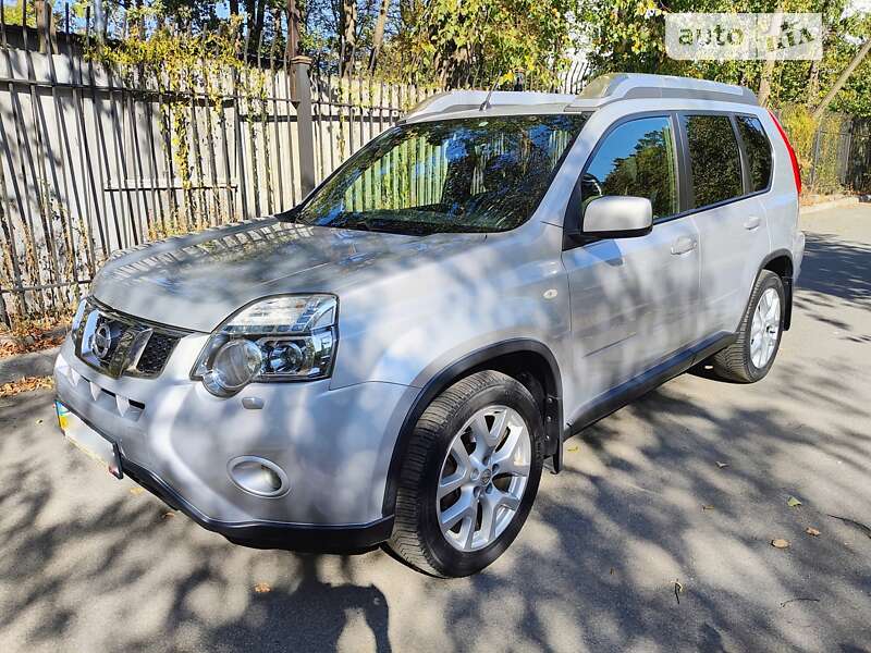 Nissan X-trail (2013)