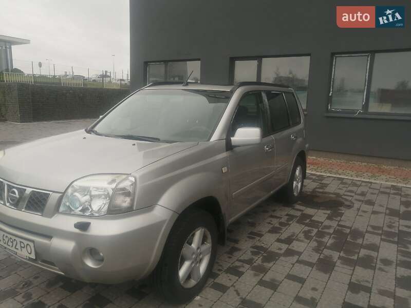 Nissan X-trail (2007)