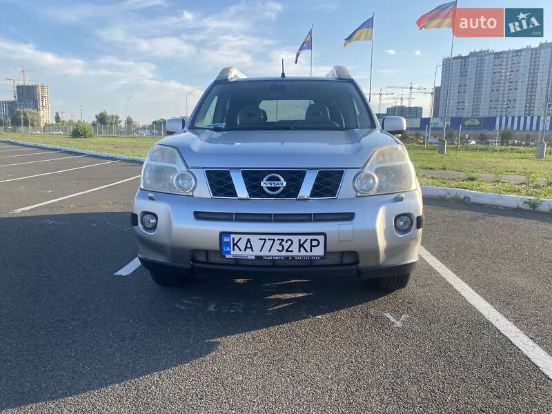 Nissan X-trail (2008)