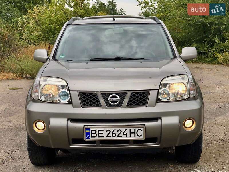 Nissan X-trail (2005)