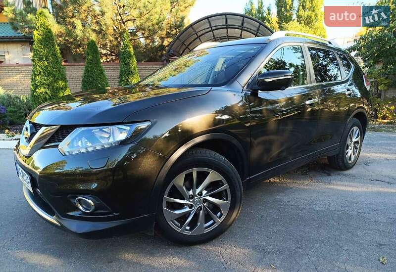 Nissan X-trail (2016)