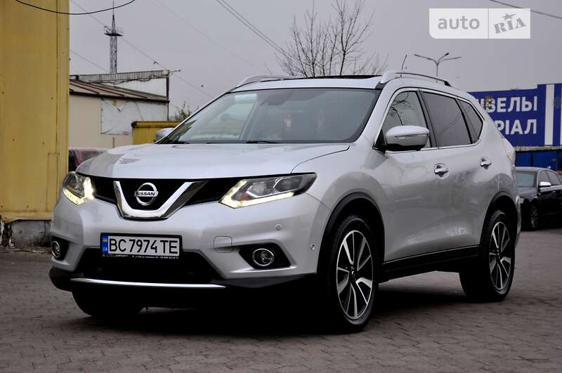 Nissan X-trail (2015)