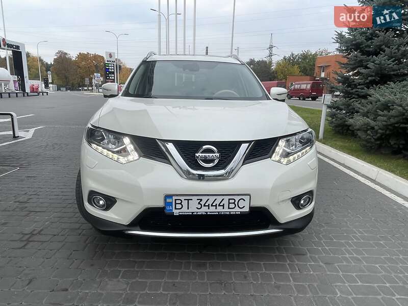 Nissan X-trail (2017)