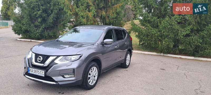 Nissan X-trail (2020)
