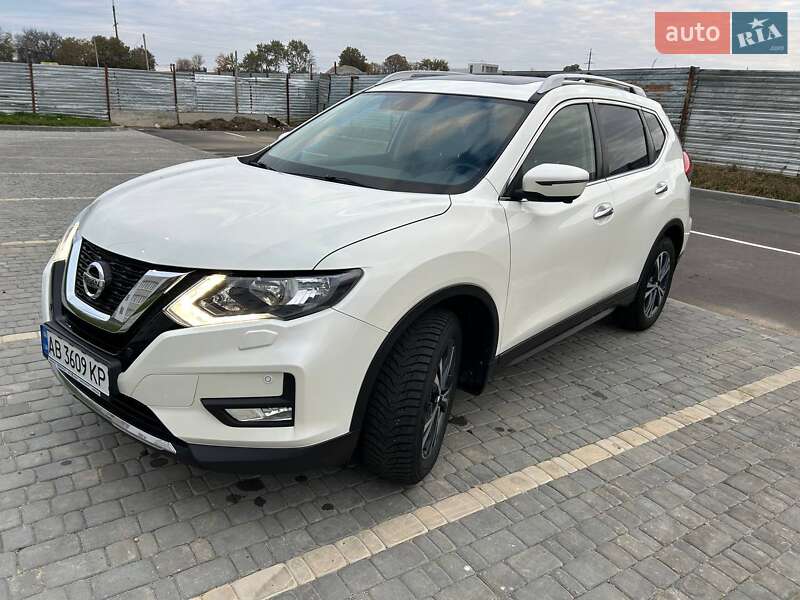 Nissan X-trail (2017)