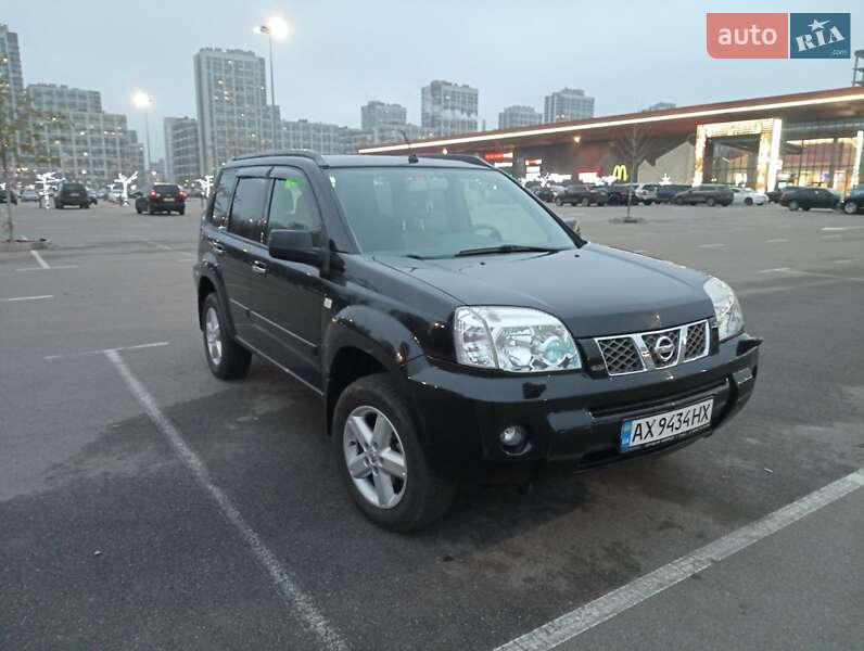 Nissan X-trail (2005)