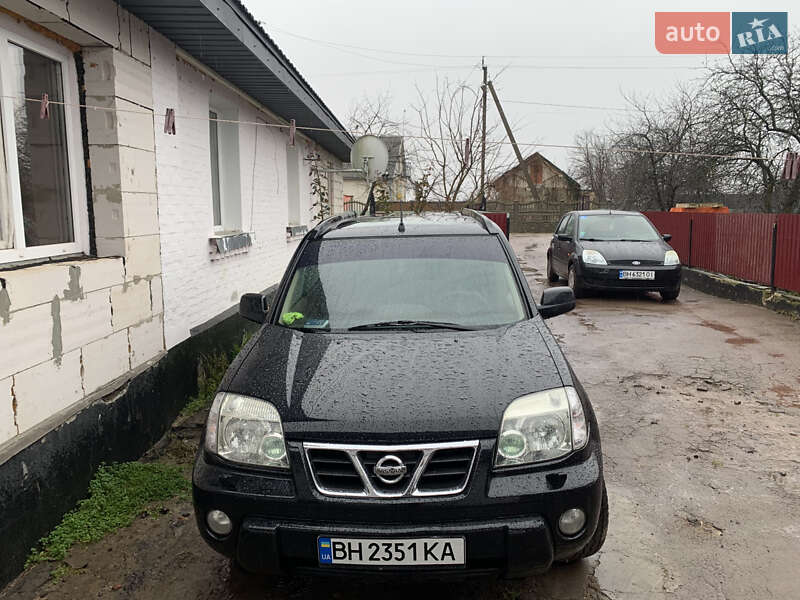 Nissan X-trail (2002)