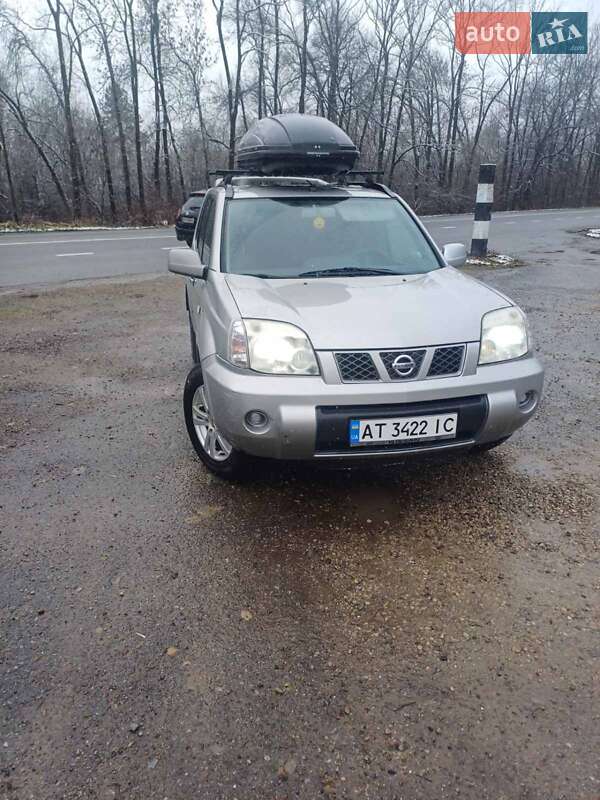 Nissan X-trail (2004)