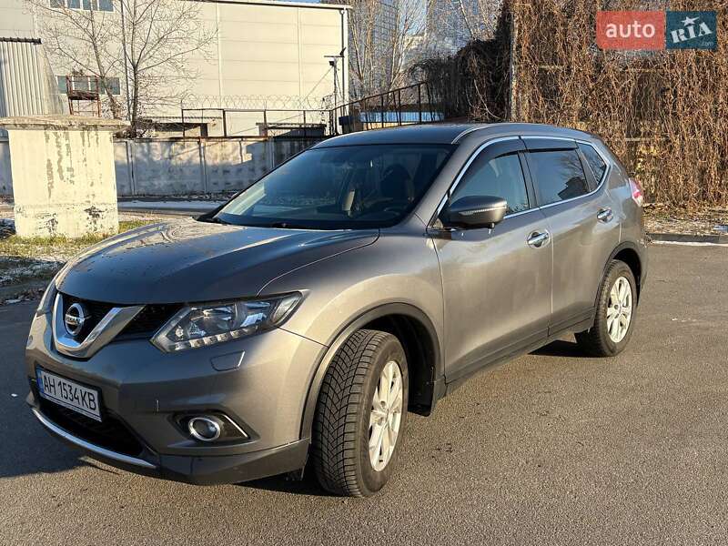 Nissan X-trail (2017)