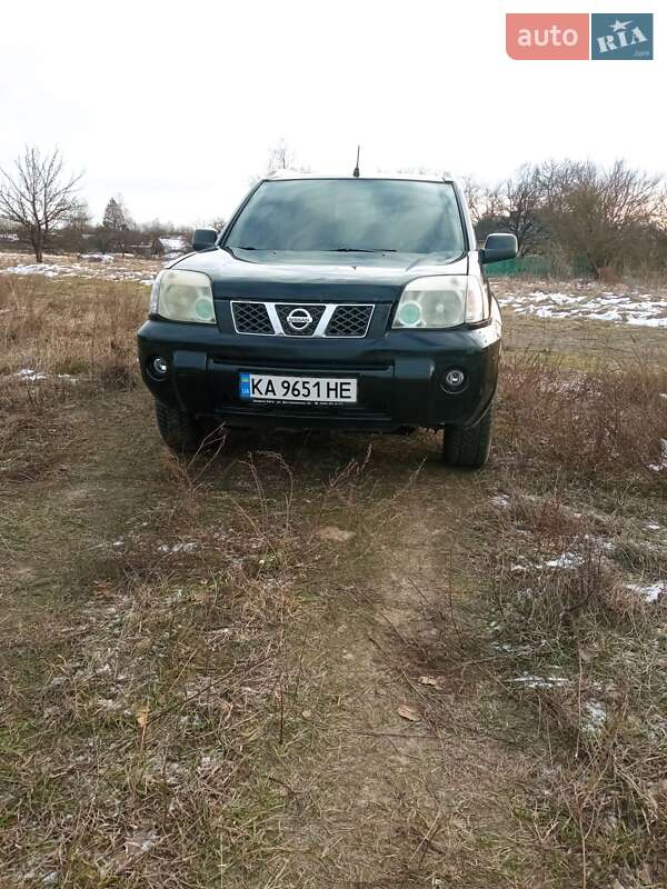 Nissan X-trail (2005)