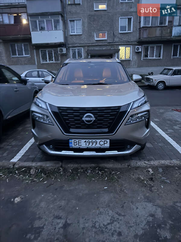 Nissan X-trail (2023)