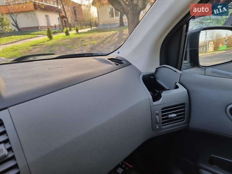 Nissan X-trail (2008)