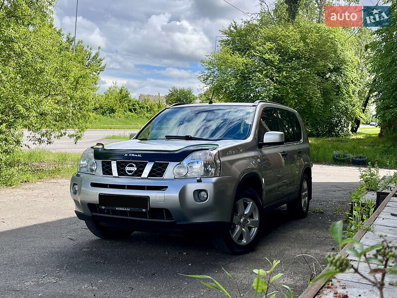 Nissan X-trail (2010)