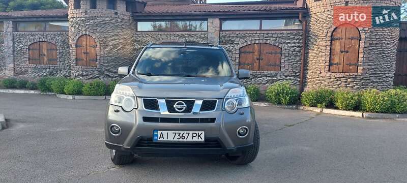 Nissan X-trail (2011)