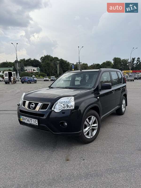 Nissan X-trail (2012)