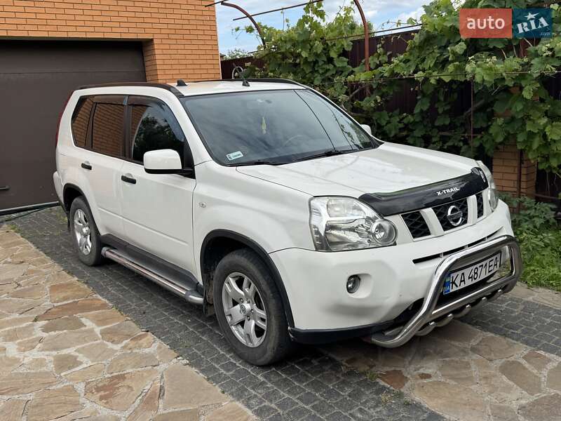 Nissan X-trail (2008)