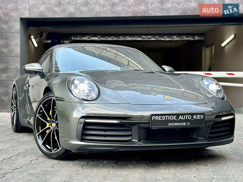 Porsche 911 (2021)