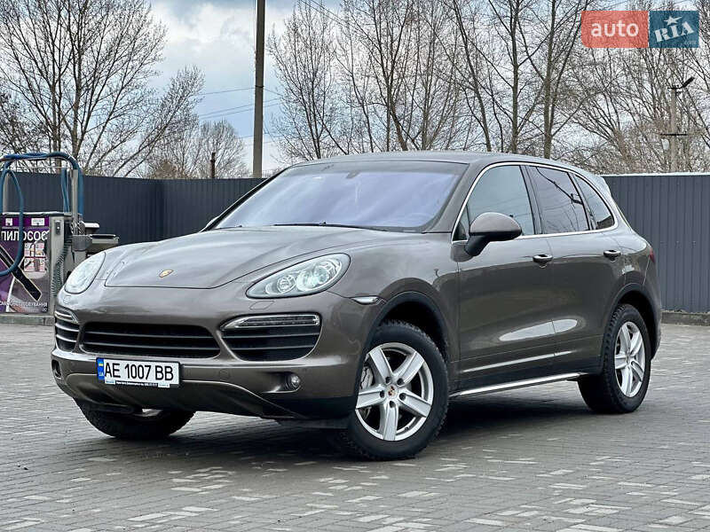 Porsche Cayenne (2012)